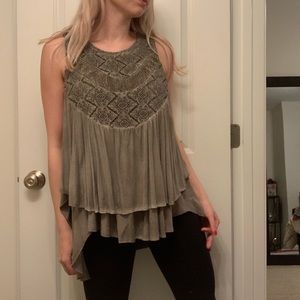 grey tank